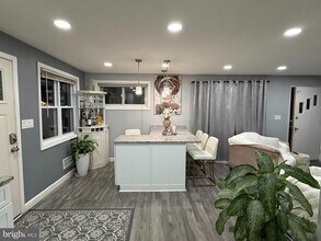 7911 25th Ave in Adelphi, MD - Building Photo - Building Photo