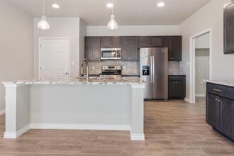 393 County Rd 306 in Jarrell, TX - Building Photo - Building Photo