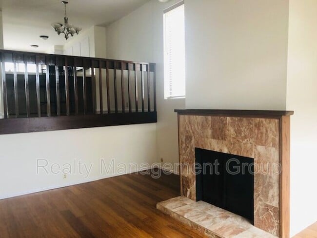 property at 3436 Via Alicante
