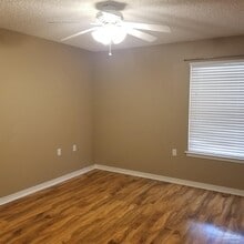 319 Loveland Cir in Pensacola, FL - Building Photo - Building Photo