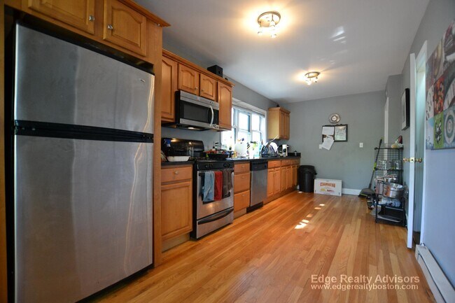 61 Surrey St in Boston, MA - Building Photo - Building Photo