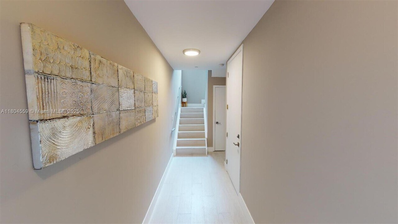 614 NE 12th Ave in Fort Lauderdale, FL - Building Photo