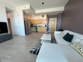 901 N Penn St, Unit R2605 in Philadelphia, PA - Foto de edificio - Building Photo