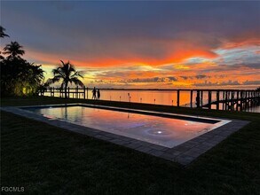 4369 Cypress Ln in Ft. Myers, FL - Building Photo - Building Photo