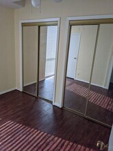 1271 Poplar Ave, Unit 911 in Memphis, TN - Building Photo - Building Photo