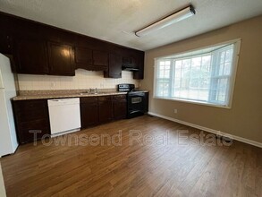 6458 Easthampton Rd in Fayetteville, NC - Building Photo - Building Photo