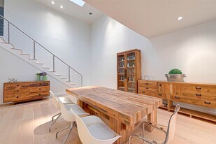 39 River Hollow Ln in Houston, TX - Building Photo