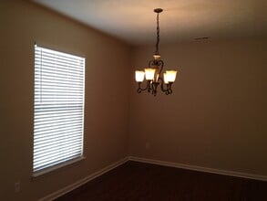 6529 Caressa Way in Indianapolis, IN - Foto de edificio - Building Photo