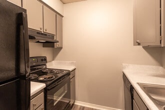 Vines at Edmond in Edmond, OK - Building Photo - Interior Photo