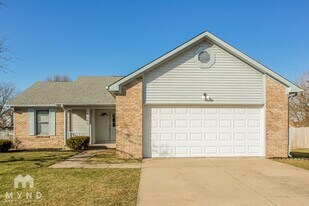 6040 Buell Ln in Indianapolis, IN - Building Photo