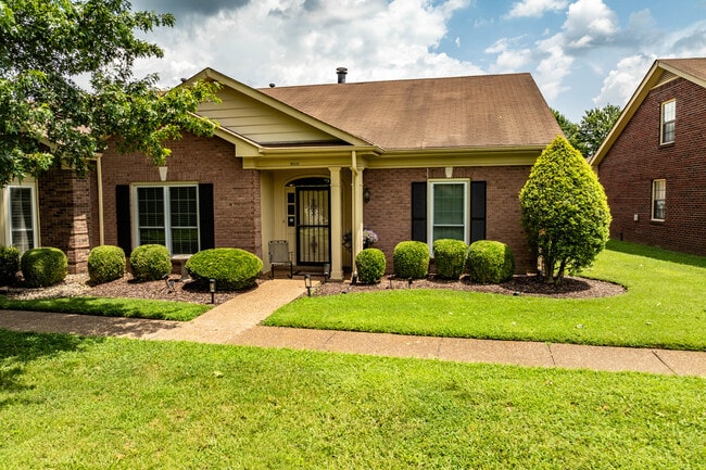 River Plantation X - XI in Nashville, TN - Building Photo - Building Photo