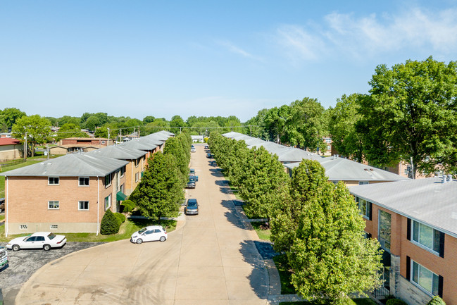 Huntley Ridge Apartment Homes in St. Louis, MO - Foto de edificio - Building Photo