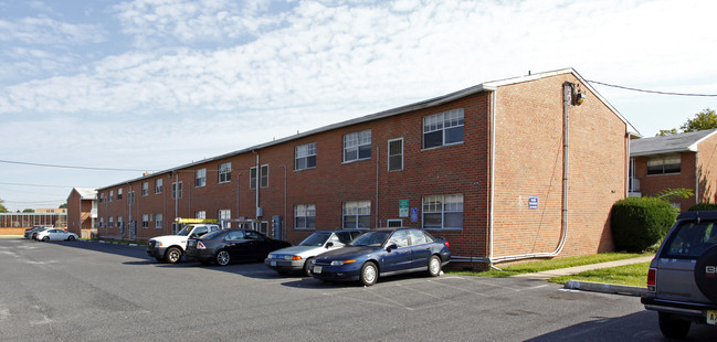 Riverside Norse Apartments in Riverside, NJ - Building Photo - Building Photo