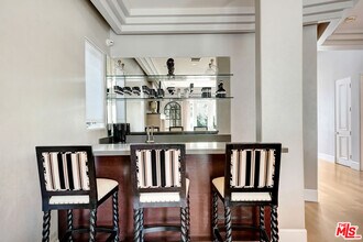 841 N Crescent Heights Blvd in Los Angeles, CA - Building Photo - Building Photo