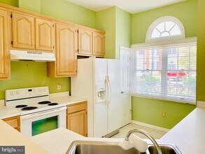 200 W Park Dr in Stafford, VA - Building Photo - Building Photo
