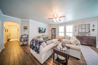 11048 Kinston St in Fort Worth, TX - Building Photo - Building Photo