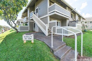 94-1359-1359 Kulewa Loop in Waipahu, HI - Building Photo