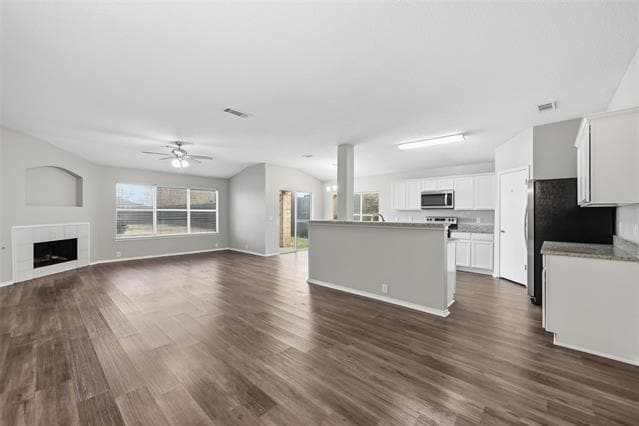 2305 Eagle Mountain Dr in Little Elm, TX - Building Photo - Building Photo