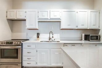 4845 Swiss Ave in Dallas, TX - Building Photo - Building Photo