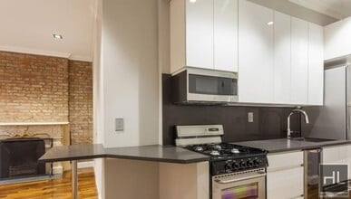 E 58TH ST., Unit A in New York, NY - Foto de edificio - Building Photo