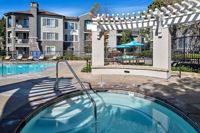 Canyon Oaks at Windemere in San Ramon, CA - Building Photo - Building Photo