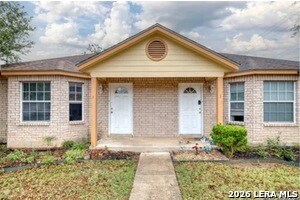 622 S Oak St in Pearsall, TX - Building Photo - Building Photo