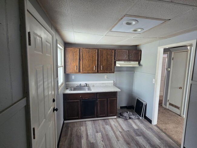 412 Wood River Ave in East Alton, IL - Building Photo - Building Photo