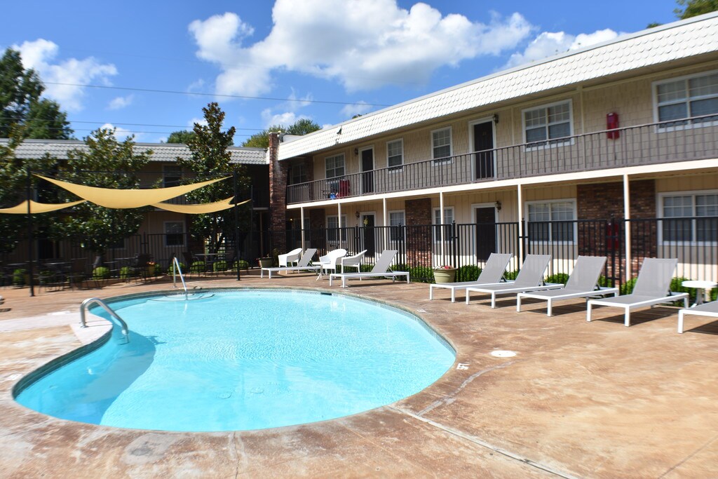 Ruby Creek Apartments in Fayetteville, AR