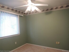 2622 Maple St in Port Huron, MI - Building Photo - Building Photo