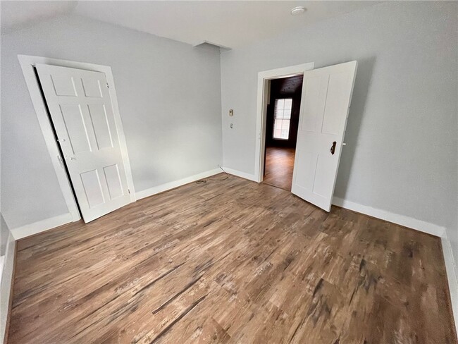 property at 113 W Main St