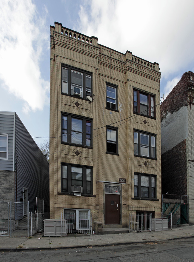 27 Gray St in Jersey City, NJ - Foto de edificio - Building Photo