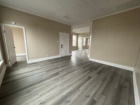 15 Broadway, Unit 3F in Cohoes, NY - Building Photo