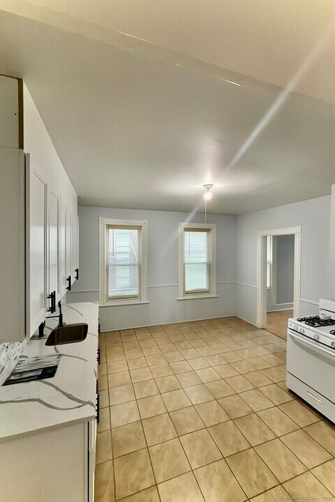 57 Houston St in New Haven, CT - Building Photo