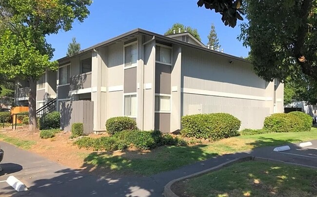property at 1650 Forest Ave