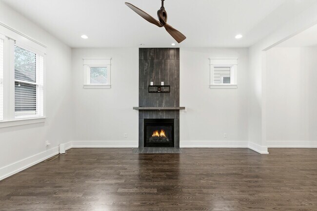 1708B 15th Ave S in Nashville, TN - Building Photo - Building Photo