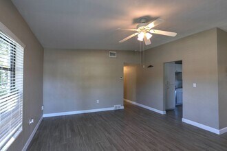 438 E Esther St in Orlando, FL - Building Photo - Building Photo