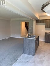 542 Julia Dr in Welland, ON - Building Photo - Building Photo