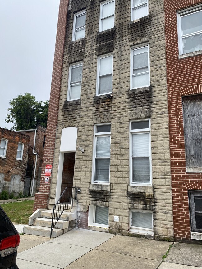 property at 210 N Mount St