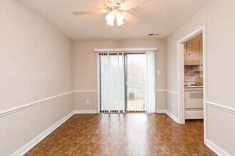 2216 Ashcreek Dr in Richmond, VA - Building Photo - Building Photo