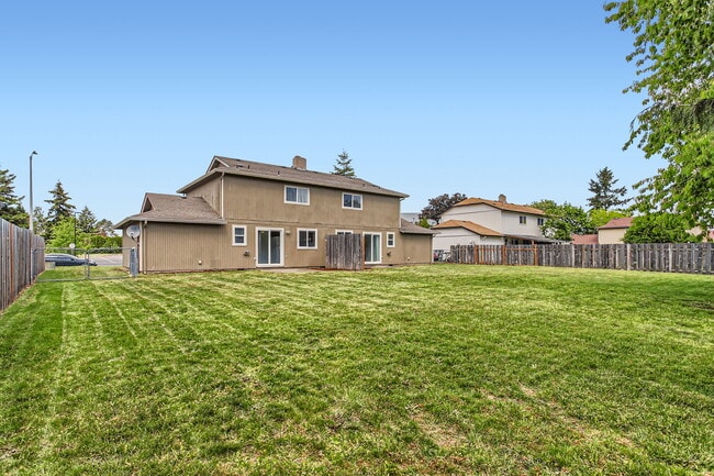 property at 1711 SE Blairmont Dr