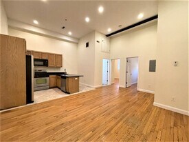 63 Exchange St, Unit #9 in Malden, MA - Building Photo