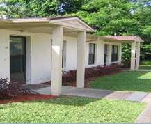 Cedar Oaks Apartments in Holly Hill, FL - Building Photo