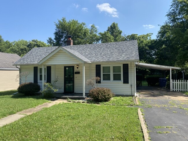 property at 7349 Jenwood Ave