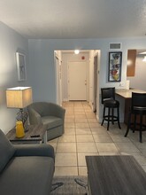 220 Columbia Dr, Unit 319 in Cape Canaveral, FL - Building Photo - Building Photo