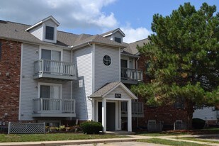 Shoshone Apartments in Lafayette, IN - Building Photo