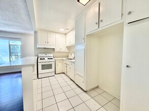 3718 Mentone Ave in Los Angeles, CA - Building Photo - Building Photo
