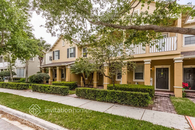 154 W Thatch Palm Cir in Jupiter, FL - Building Photo - Building Photo