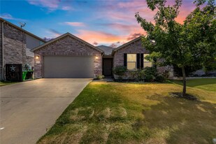 1121 Rivers Creek Ln in Little Elm, TX - Building Photo