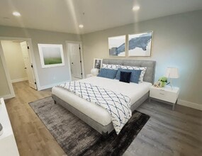 532 N Main St, Unit 8 in Brewster, NY - Foto de edificio - Building Photo