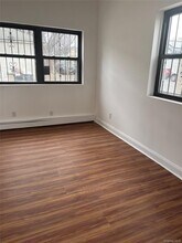 77-19A Parsons Blvd in Queens, NY - Building Photo - Building Photo